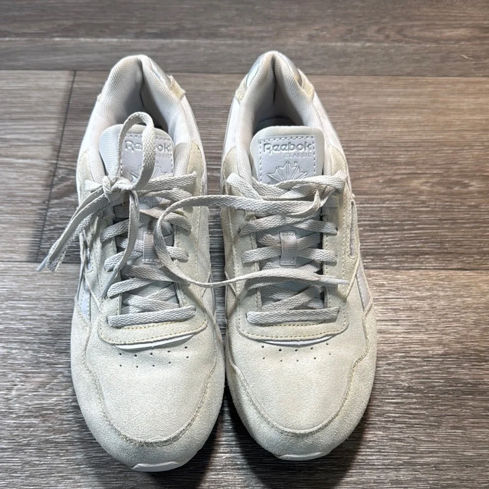 Reebok Cream Athletic Shoes
